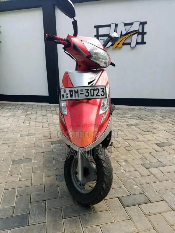 TVS Scooty Streak 2014 Motorbike (Used)
