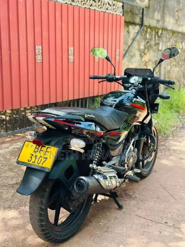 Bajaj Pulsar 2017 Motorbike (Used)