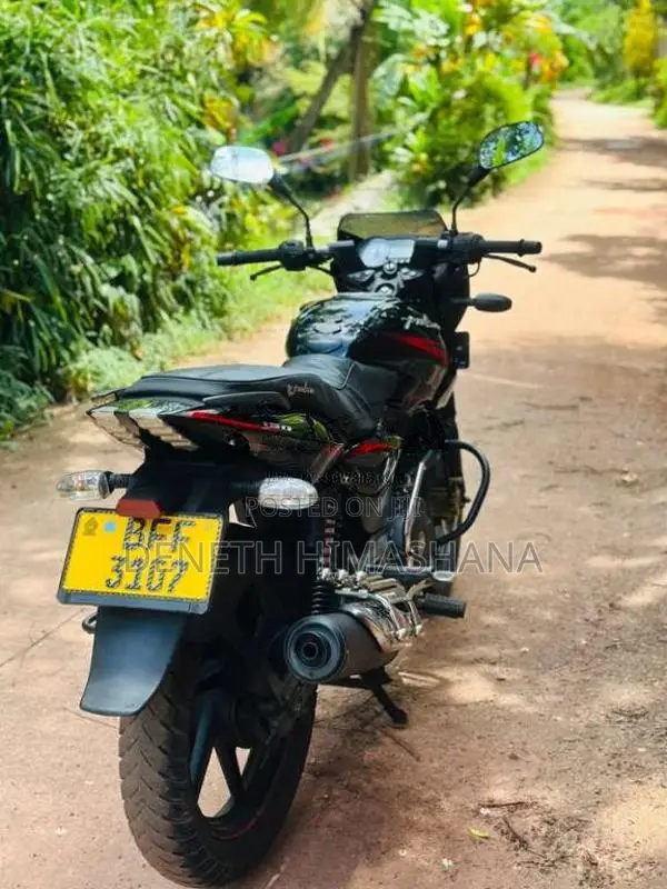 Bajaj Pulsar 2017 Motorbike (Used)