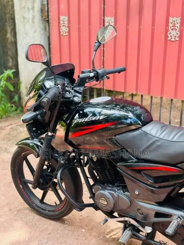 Bajaj Pulsar 2017 Motorbike (Used)