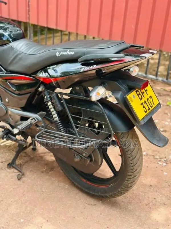 Bajaj Pulsar 2017 Motorbike (Used)
