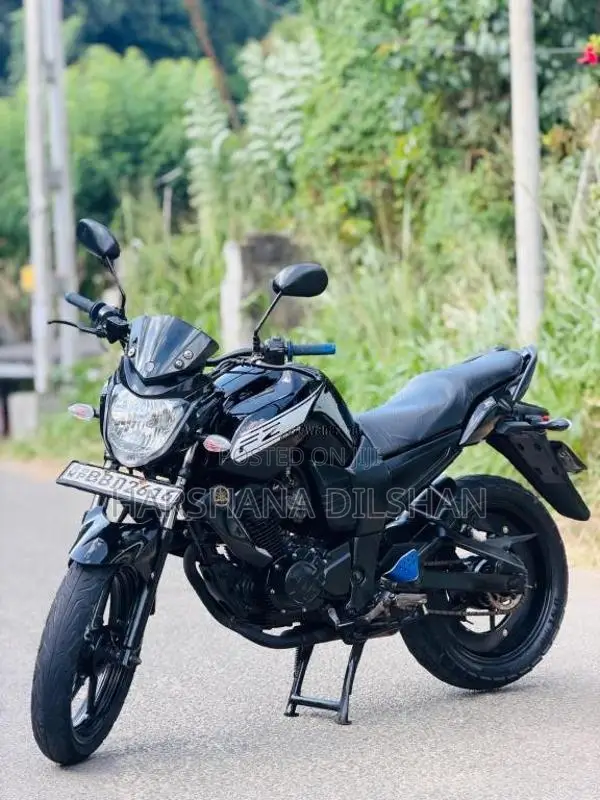 Yamaha FZ Version 2014 Motorbike (Used)