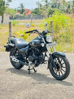 Bajaj Avenger 2017 Motorbike (Used)