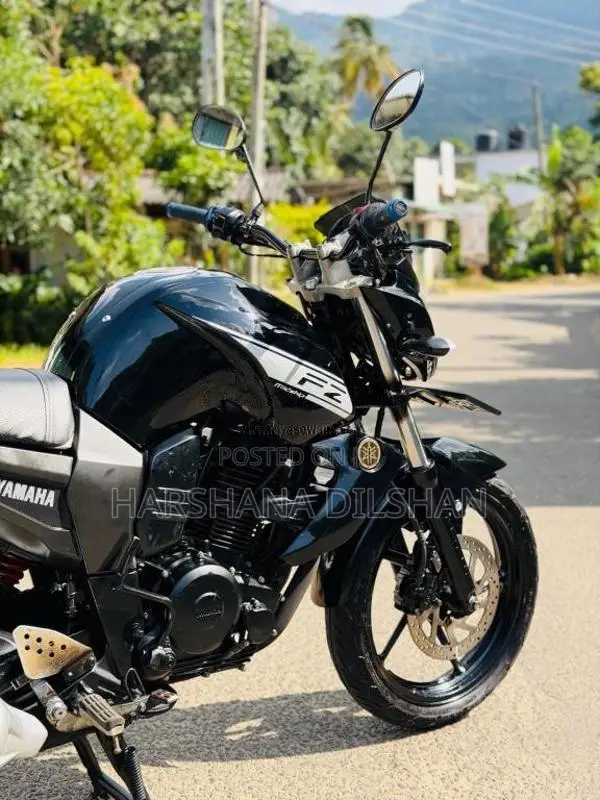 Yamaha FZ Version 2014 Motorbike (Used)