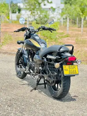 Bajaj Avenger 2017 Motorbike (Used)