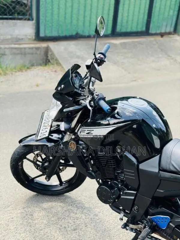 Yamaha FZ Version 2014 Motorbike (Used)