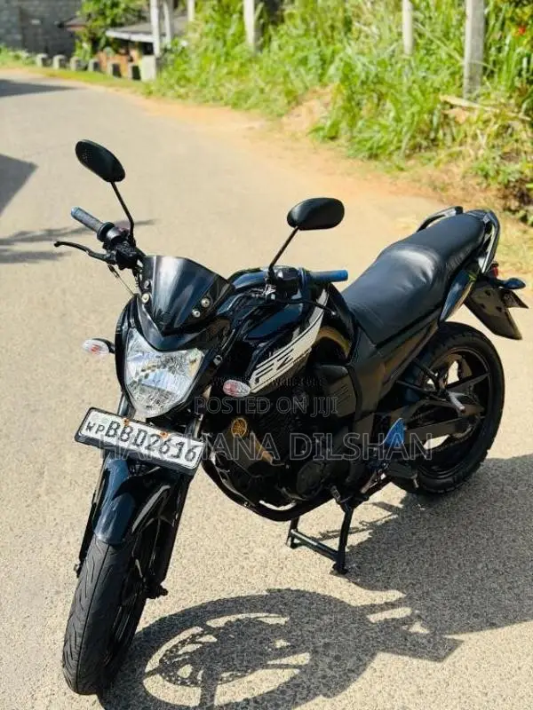 Yamaha FZ Version 2014 Motorbike (Used)