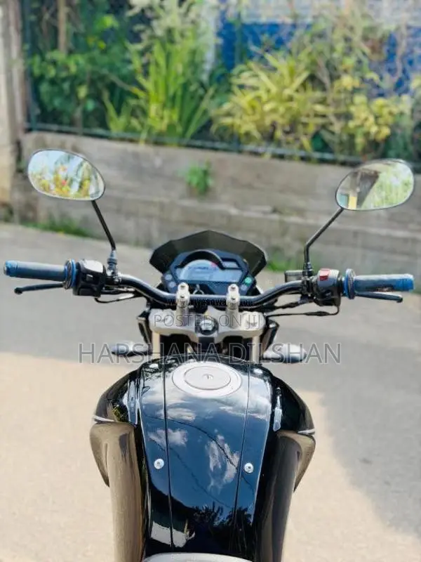 Yamaha FZ Version 2014 Motorbike (Used)