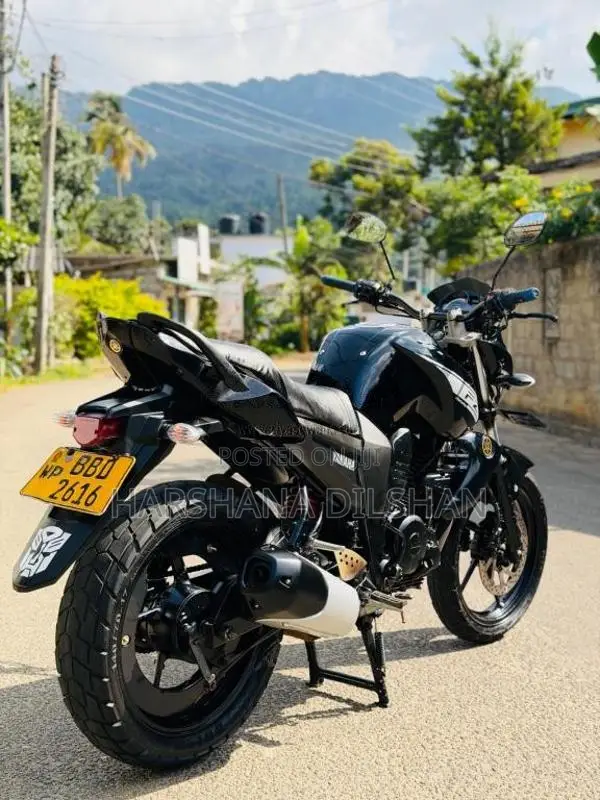 Yamaha FZ Version 2014 Motorbike (Used)