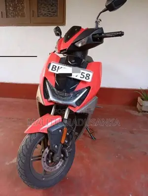 Hero Xoom 2025 Motorbike (Used)