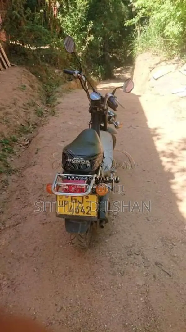 Honda Chaly 2000 Motorbike (Used)