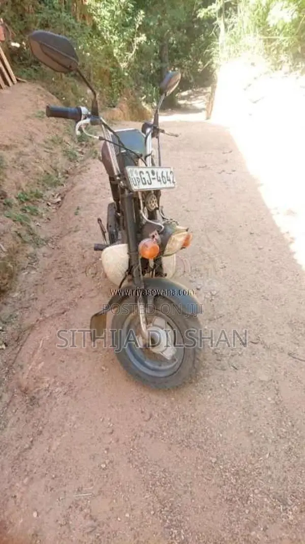 Honda Chaly 2000 Motorbike (Used)