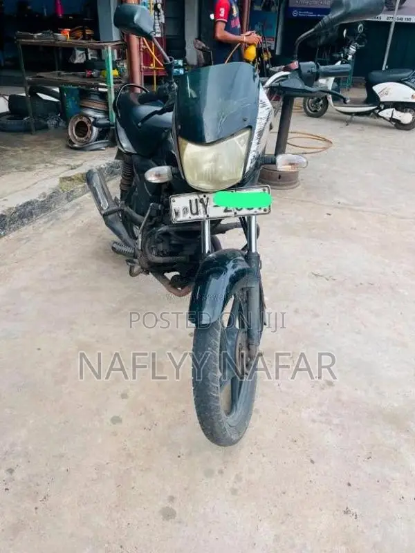 Bajaj Platina 2013 Motorbike (Used)