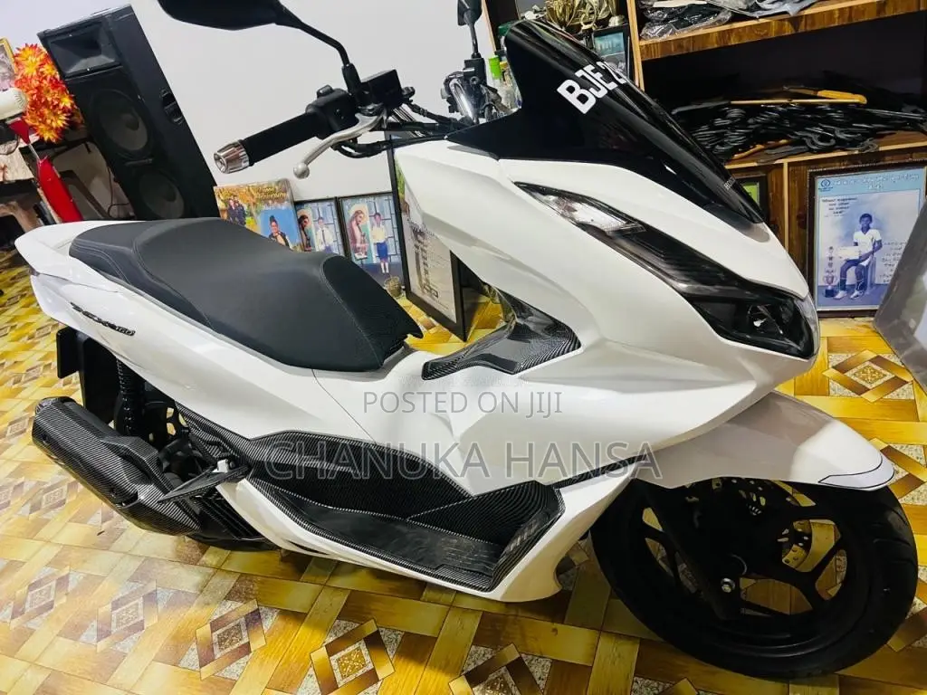 Honda Pcx 2023 Motorbike (Used)