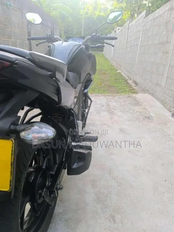 Honda CB160R 2016 Motorbike (Used)