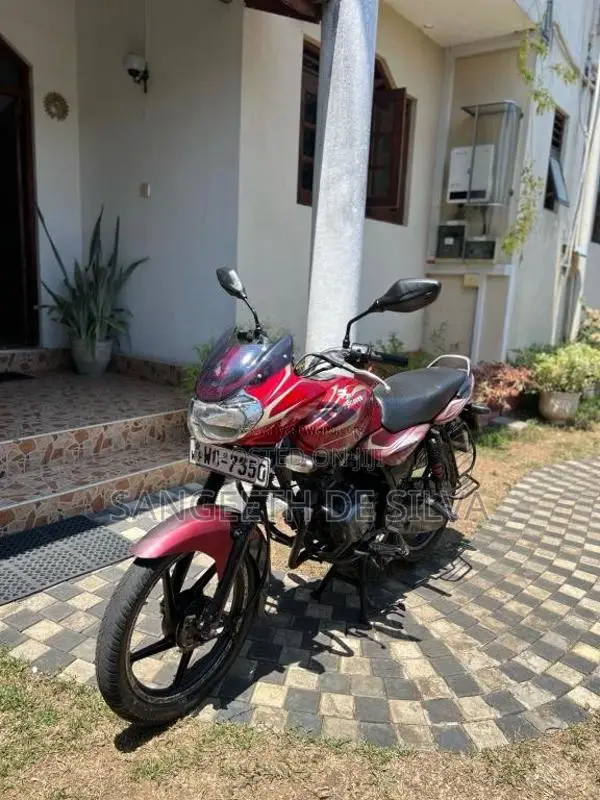 Bajaj Discover 2010 Motorbike (Used)