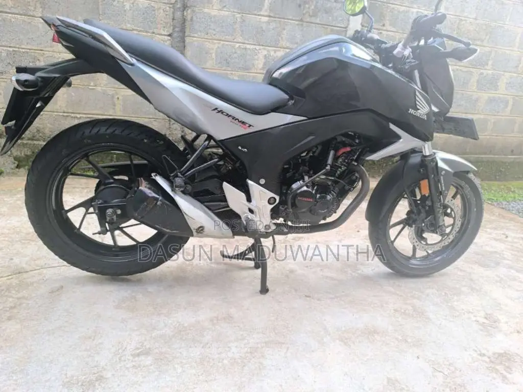Honda CB160R 2016 Motorbike (Used)