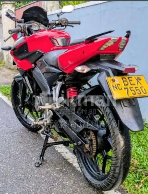Bajaj Pulsar AS 150 2015 Motorbike (Used)