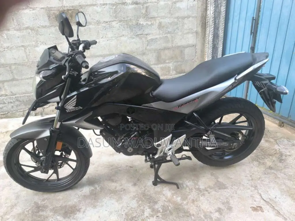 Honda CB160R 2016 Motorbike (Used)