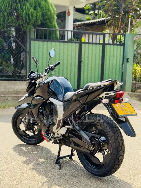 Yamaha Fz Version 2.0 2018 Motorbike (Used)