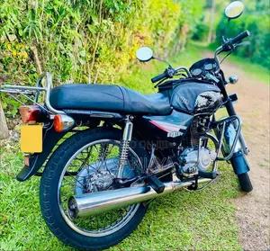 Bajaj Boxer CT Deluxe 2004 Motorbike (Used)