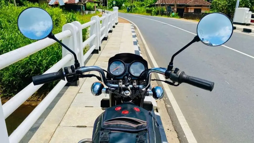 Bajaj Boxer CT Deluxe 2004 Motorbike (Used)