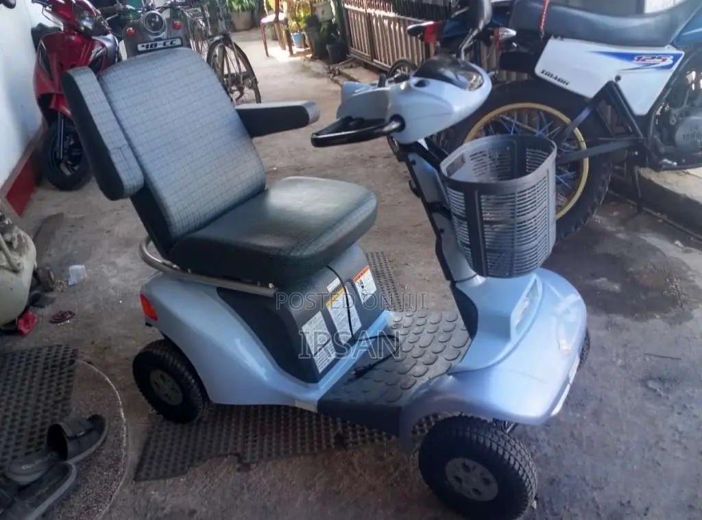 Suzuki 4-wheeler 2020 Motorbike (Used)