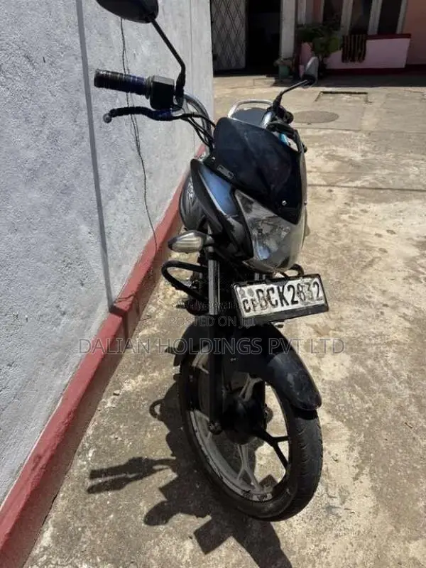 Bajaj Discover 2015 Motorbike (Used)