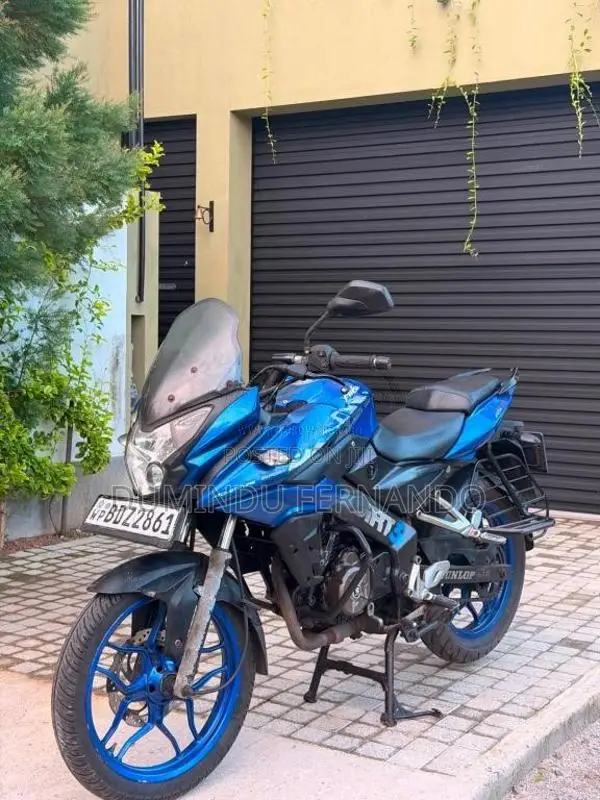 Bajaj Pulsar 2016 Motorbike (Used)