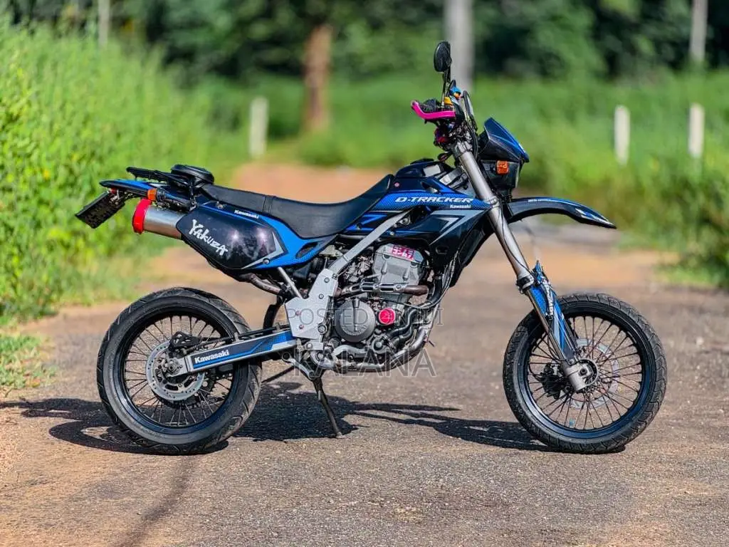 Kawasaki D Tracker 2021 Motorbike (Used)