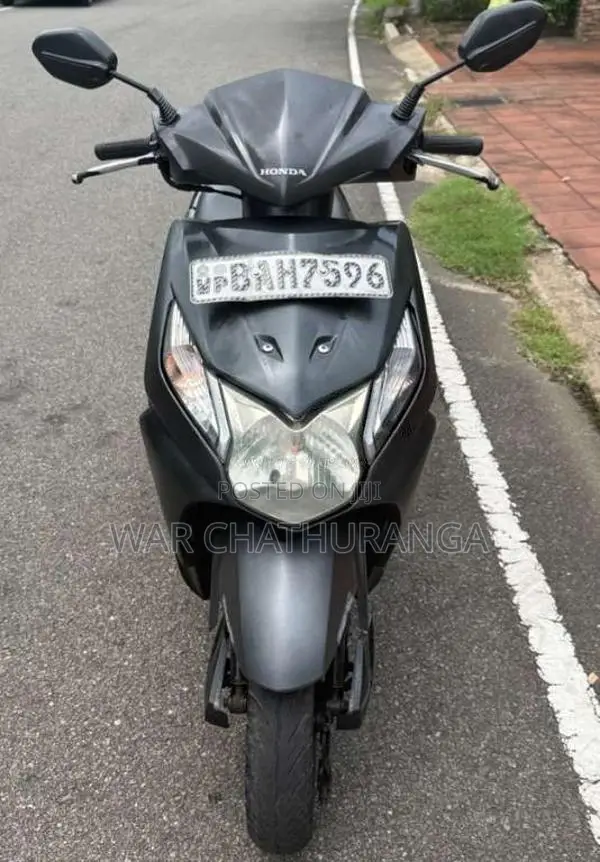 Honda Dio 2013 Motorbike (Used)