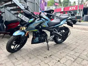 Bajaj Pulsar N160 Premium 2025 Motorbike (Used)