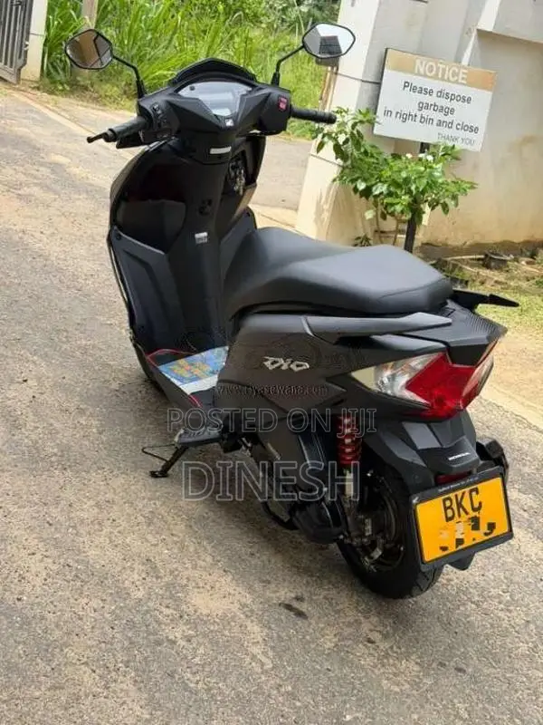 Honda Dio 110 DLX 2025 Motorbike (Used)