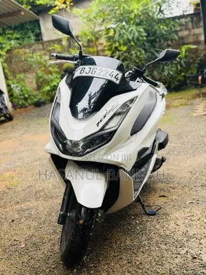Honda Pcx 160 2023 Motorbike (Used)