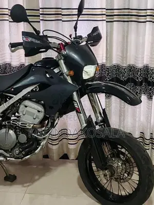Kawasaki D Tracker 2011 Motorbike Brand New