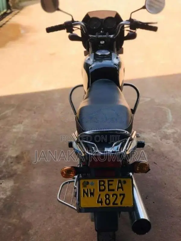 Bajaj CT-100 2016 Motorbike (Used)