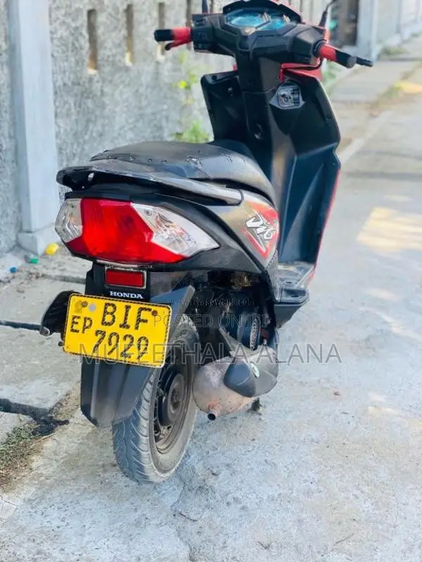Honda Dio 2019 Motorbike (Used)
