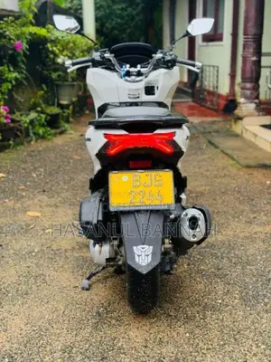 Honda Pcx 160 2023 Motorbike (Used)