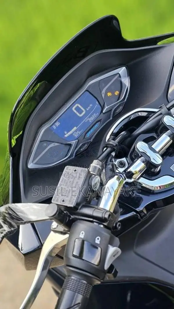 Honda PCX 160 2024 Motorbike (Used)