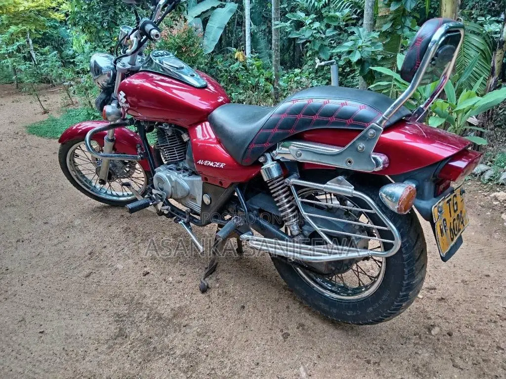 Bajaj Avenger 2007 Motorbike (Used)