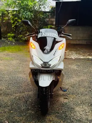 Honda Pcx 160 2023 Motorbike (Used)