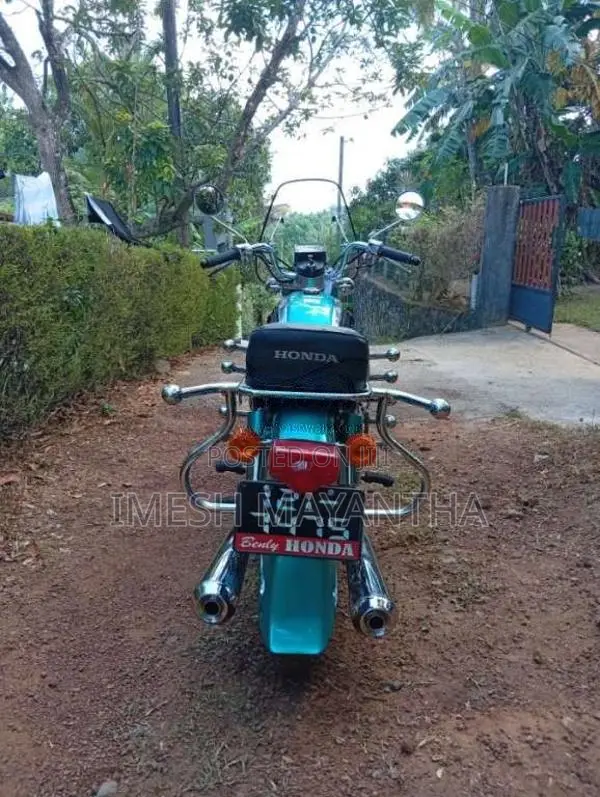 Honda Benly 1990 Motorbike (Used)
