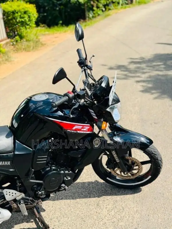 Yamaha FZ Version 1 2011 Motorbike (Used)