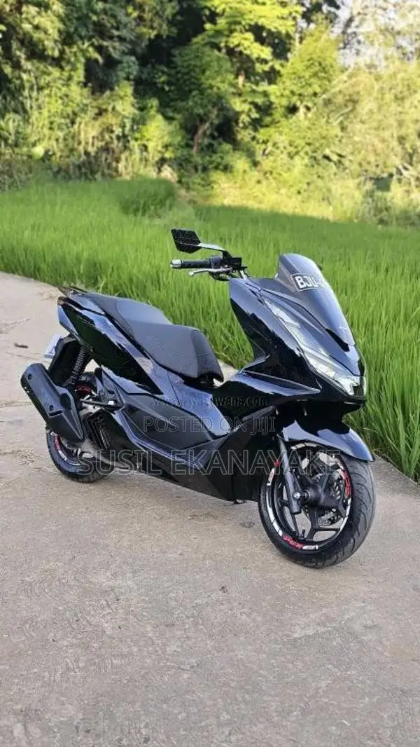 Honda PCX 160 2024 Motorbike (Used)