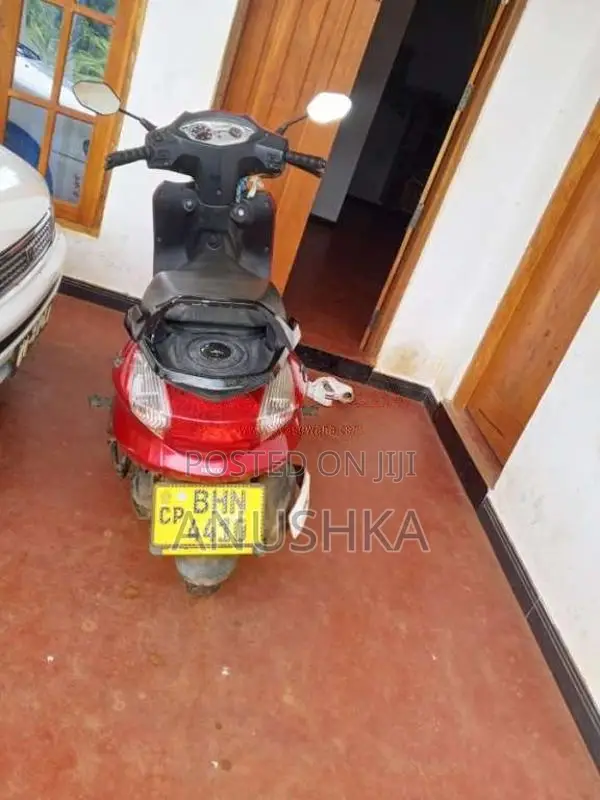 Hero DUET 2016 Motorbike (Used)