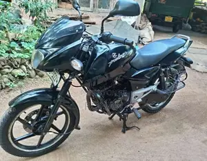Bajaj Pulsar 150 2010 Motorbike (Used)