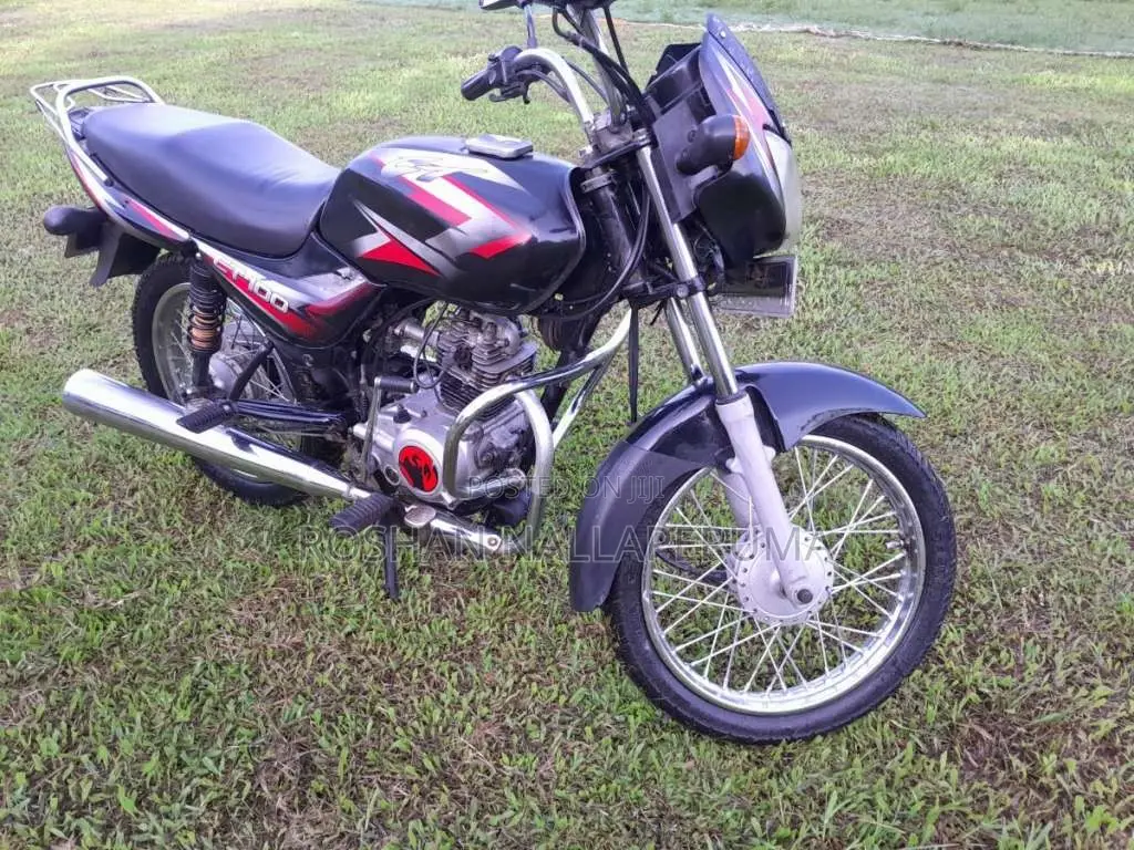 Bajaj CT-100 2014 Motorbike (Used)