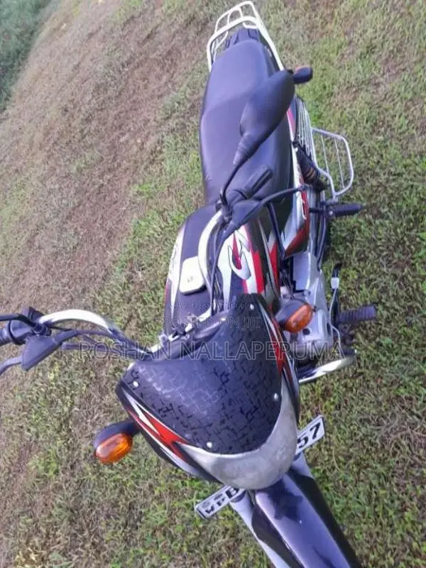 Bajaj CT-100 2014 Motorbike (Used)