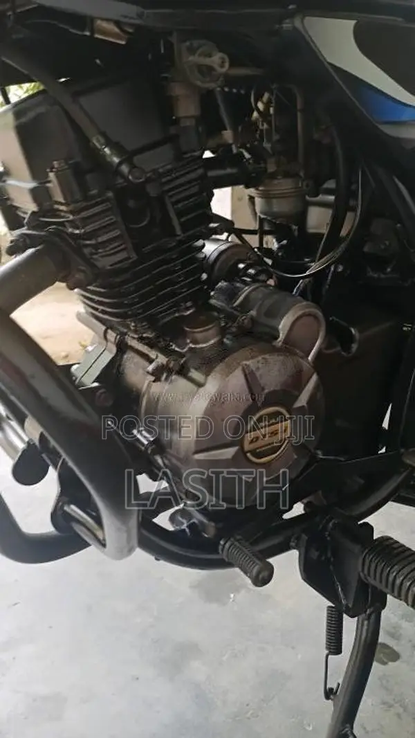 Bajaj Discover 2013 Motorbike (Used)