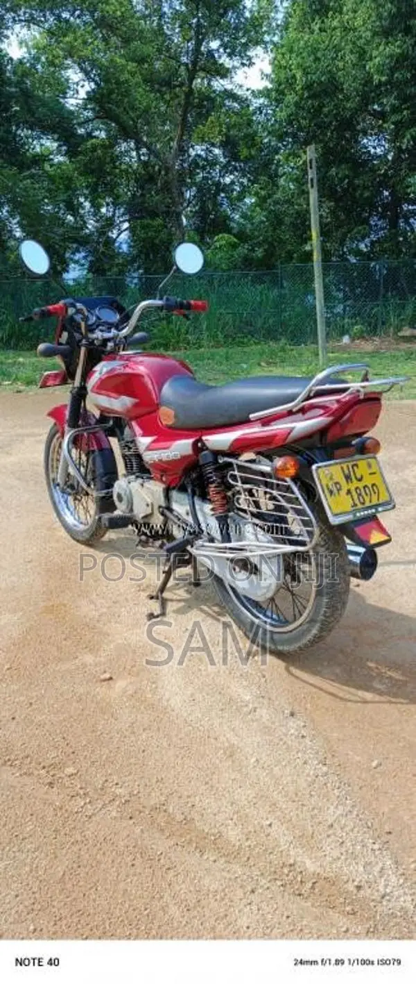 Bajaj CT-100 2011 Motorbike (Used)